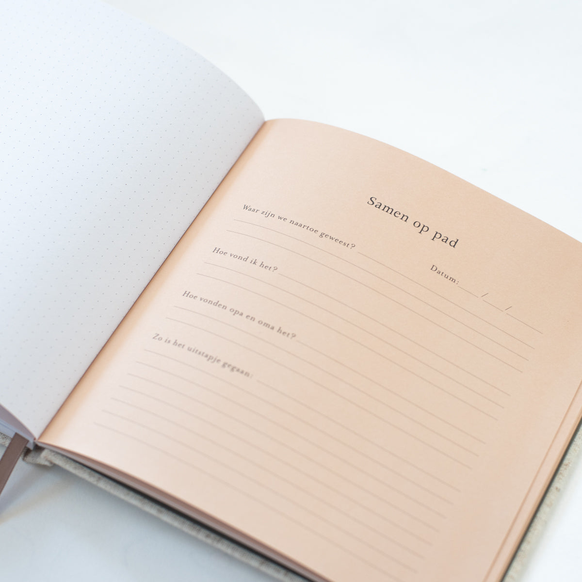 invulboek opa en oma beige linnen met stiksel