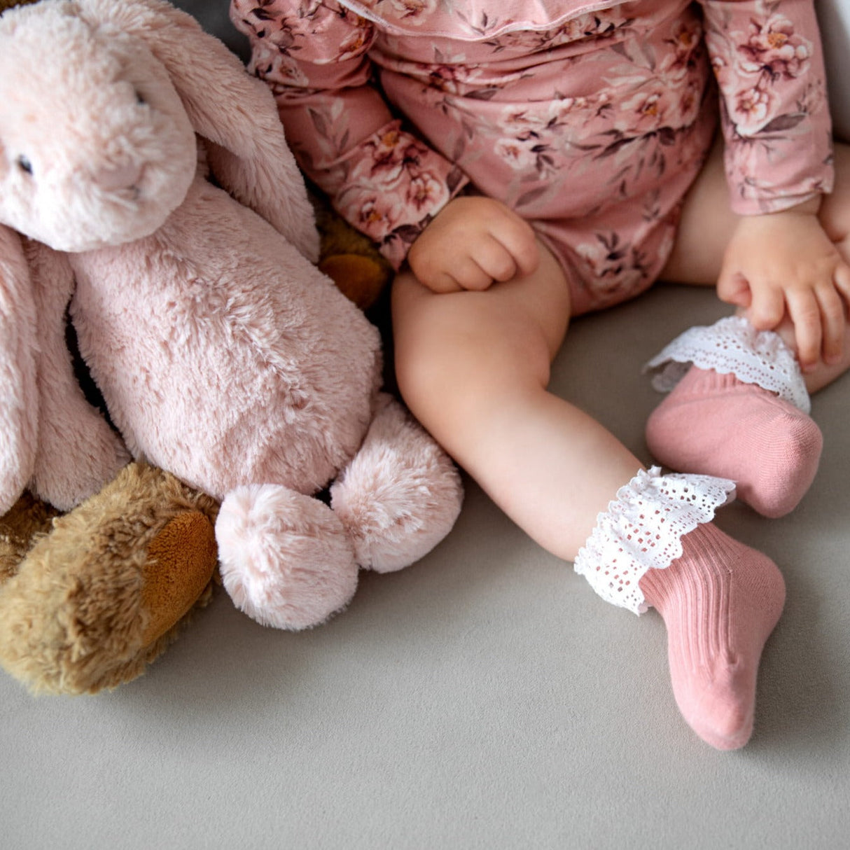 Vintage Love Dirty Pink • Mama's Feet