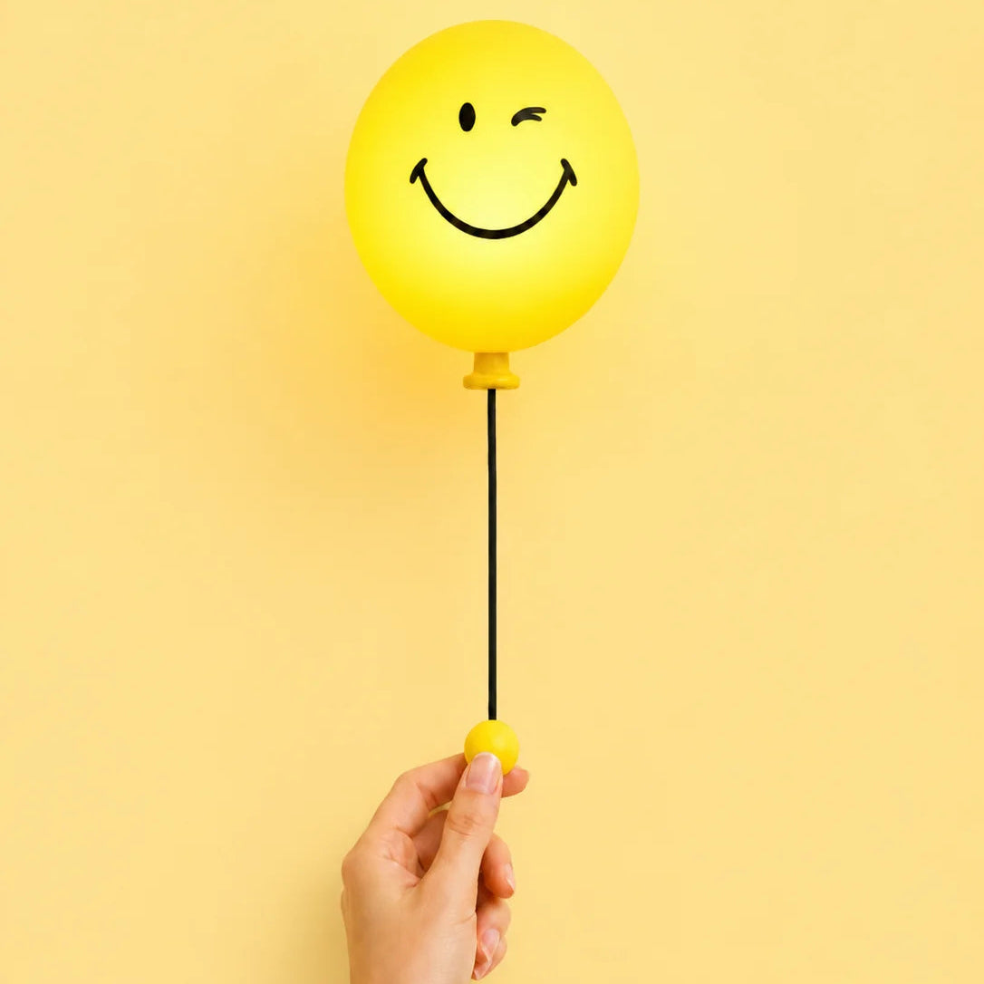 mob bubbly light yellow kinderkamerlamp tienerkamerlamp kinderverlichting tienerverlichting tienerkamer kinderkamer smileyamp smiley