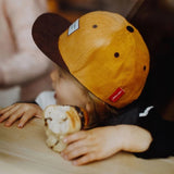 Pet Suede Mustard • Hello Hossy - Helloboy kinderpet oker bruin 