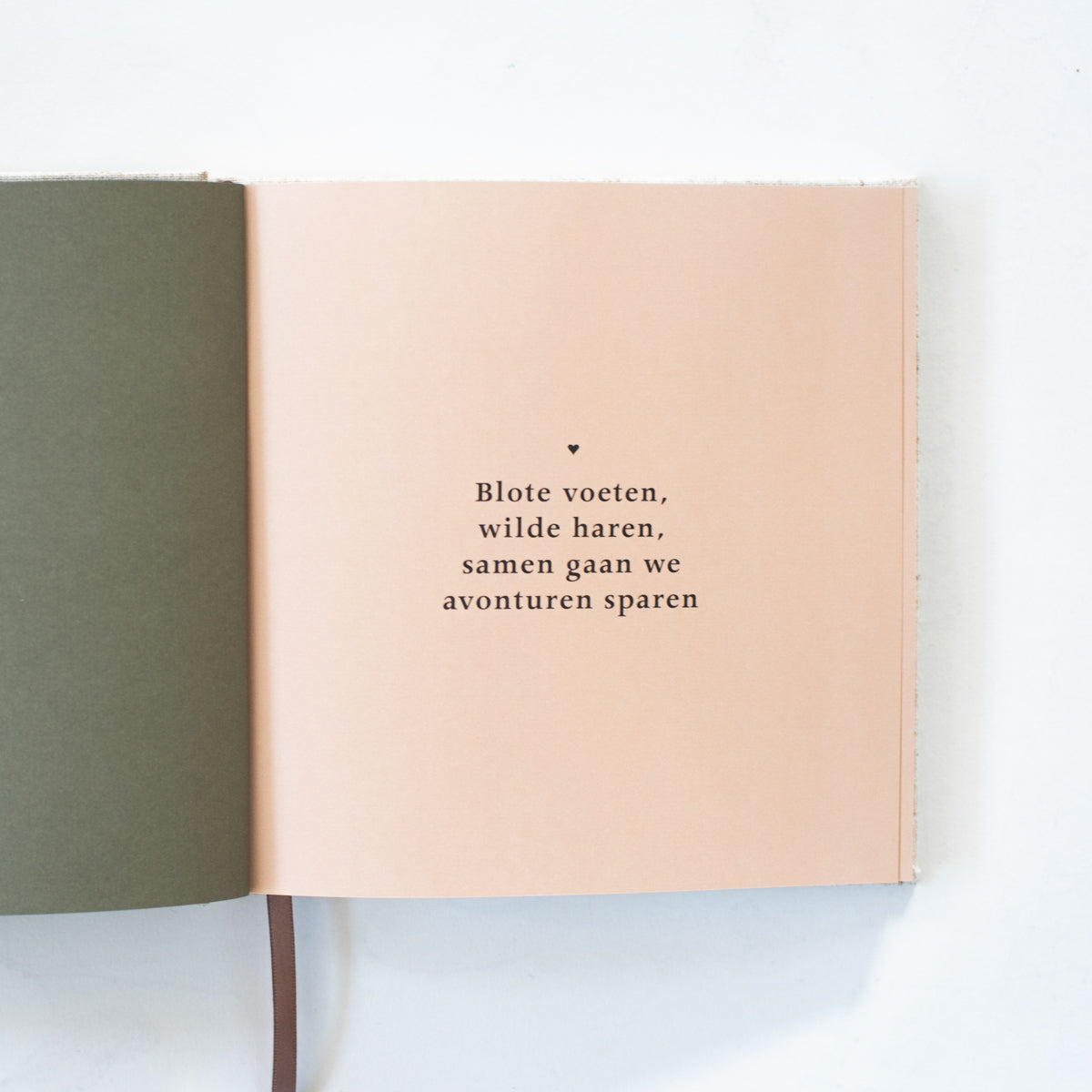 invulboek opa en oma beige linnen met stiksel