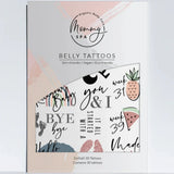 Verpakking met 30 Baby Bump Tattoos, met zichtbare plaktattoos met teksten, fruit en voetafdrukjes.