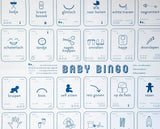 Detail van Baby Mijlpalen Bingo met blauwe pictogrammen, invulvakjes en ruimte voor naam en geboortegegevens.