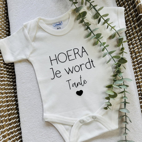 baby romper hoera je wordt tante wit zwart