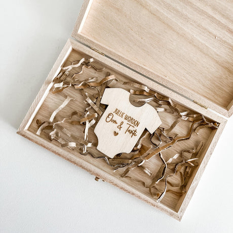 houten kistjes met houten romper jullie worden oom en tante
