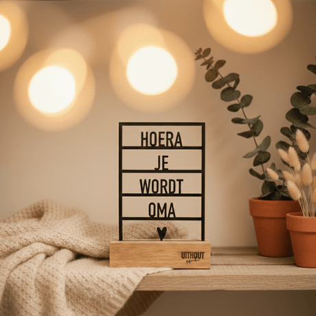 Houten zwart kader hoera je wordt oma 