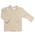 Donkerbeige overslagshirtje met wafelstructuur, lange mouwen en een drukknoop aan de zijkant.
